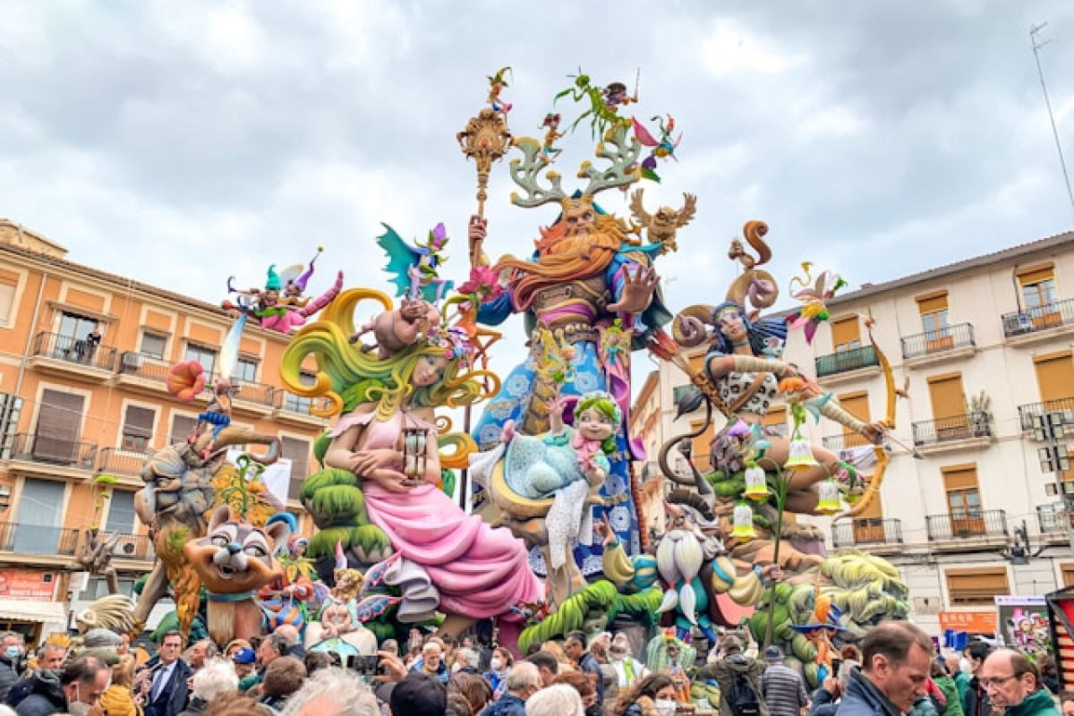 valencia & festivalul las fallas premium tours 2026 1