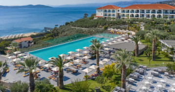 Akrathos Beach Hotel