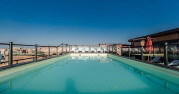 Almas Hotel