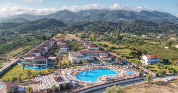 Almyros Beach Resort and Spa