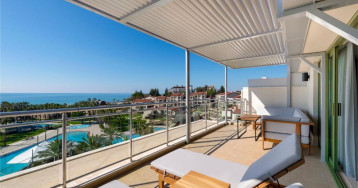 Arum Barut Collection