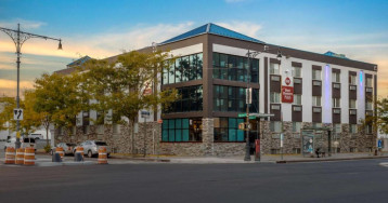 Best Western Plus Brooklyn Bay Hotel
