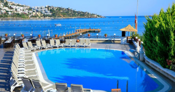 Cactus Fleur Beach Club