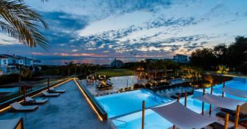 Cavo Zoe Seaside Hotel