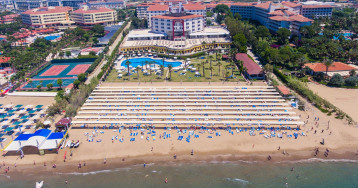 Cesars Side Resort