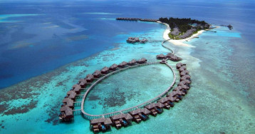 Coco Bodu Hithi Resort