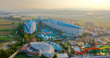 Crystal Admiral Aqua Collection Resort