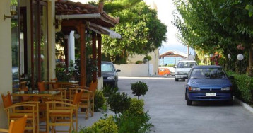 Dimitra Hotel & Apartments