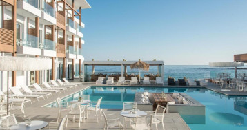 Enorme Ammos Beach Hotel