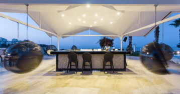 Falcon Hotel