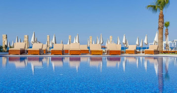 Flamingo Paradise Beach