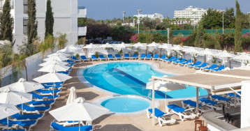 Gaia Sun N Blue Hotel