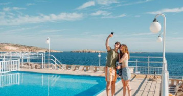 Gillieru Harbour Hotel