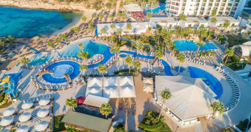 Hotel Adams Beach