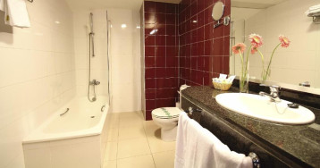 Aqua Hotel The Breeze (ex. Aqua Hotel Montagut Suites) Aqua Hotel The Breeze (ex. Aqua Hotel Montagut Suites)
