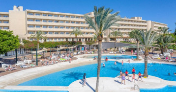 Hotel Club Cala Romani