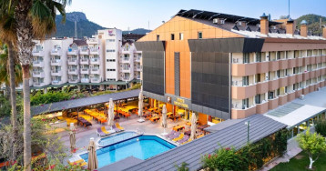 Hotel Fame Beach