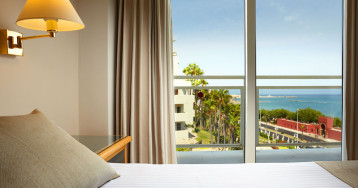 Hotel Las Arenas Affiliated by Melia