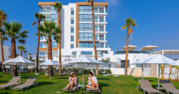 Hotel Leonardo Crystal Cove – Adults Only