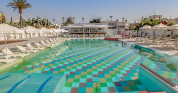 Hotel Nicholas Color