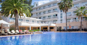 ROC Oberoy (Adults Only)