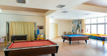 Hotel Sovereign Beach