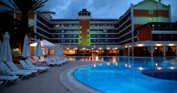 Insula Resort & Spa