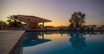 Karras Hotel