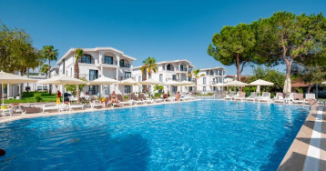 La Benata Beach Hotel