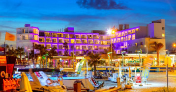 Limanaki Beach Hotel & Suites