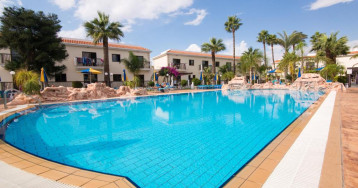 Loutsiana Deluxe Apartments