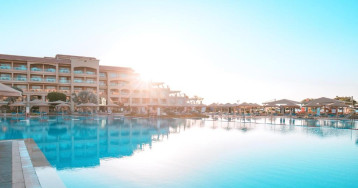 Pickalbatros White Beach Resort