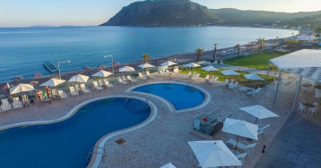 Royal Bay Suites