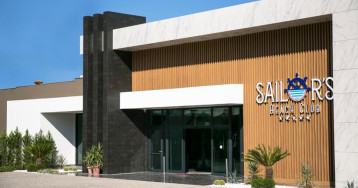 Sailor's Beach Club