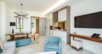 Th8 Palm Dubai Beach Resort, Vignette Collection