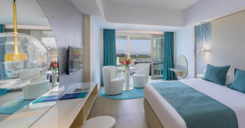 The Ivi Mare (Adults Only)