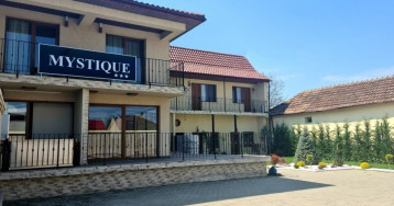 . MYSTIQUE CAMERE DE INCHIRIAT . MYSTIQUE CAMERE DE INCHIRIAT