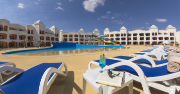 Waves Hotel (ex. Tropitel Waves Hotel )