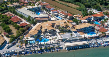 White Olive Premium Cameo Hotel