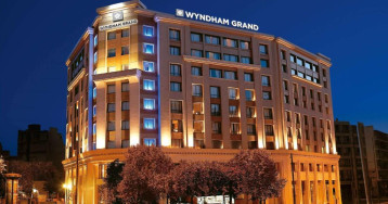 Zeus Wyndham Grand Athens