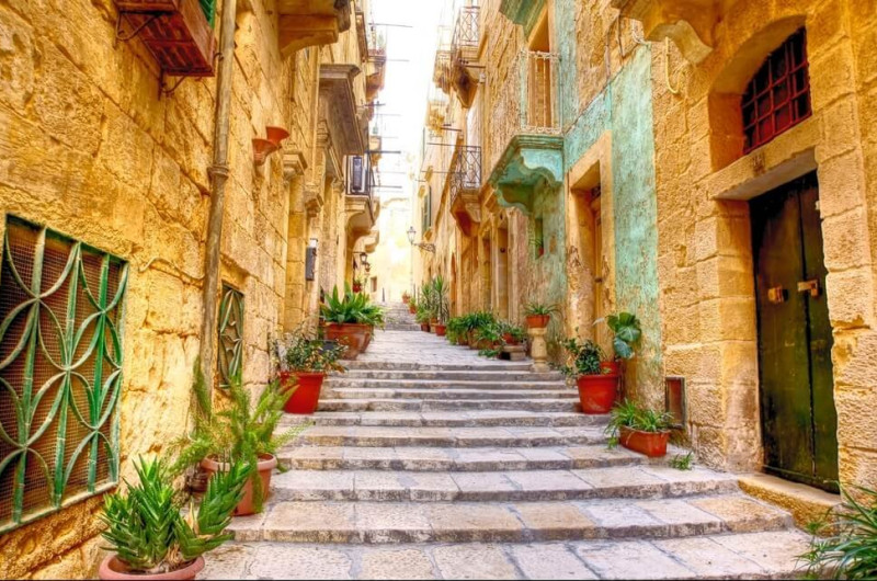 city break malta grup avion 5 zile 4