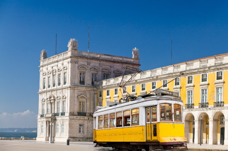 portugalia - emotia muzicii fado in tara coloratelor azulejos - plecare din cluj-napoca 2026 2