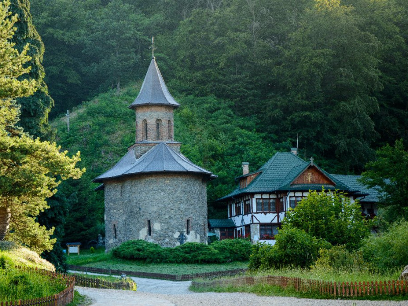 pelerinaj 2 zile la manastirile nicula - prislop 1