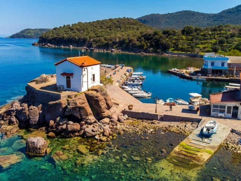 sejur grecia insula lesbos smart villa 8 zile avion 1