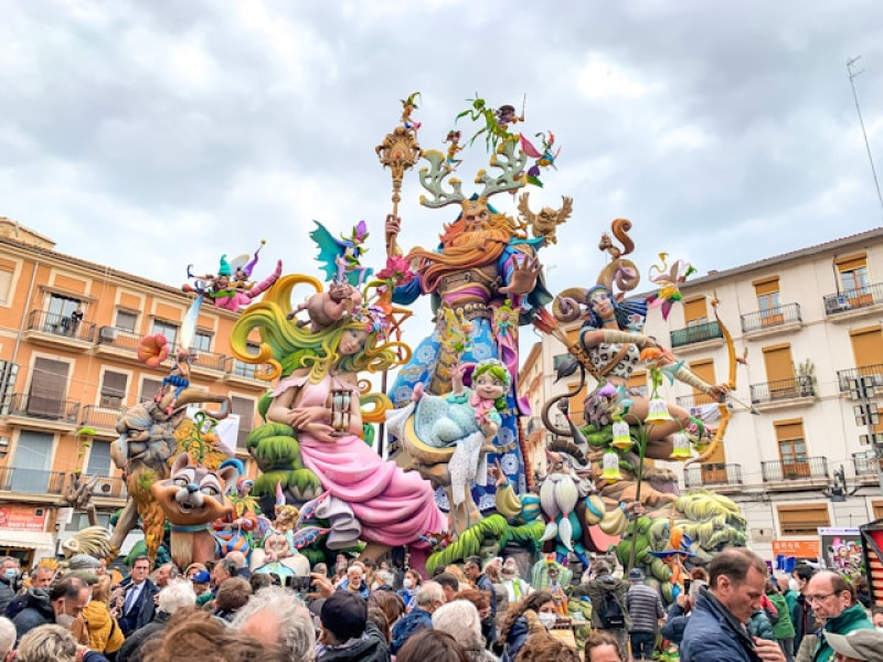 valencia & festivalul las fallas premium tours 2026 1